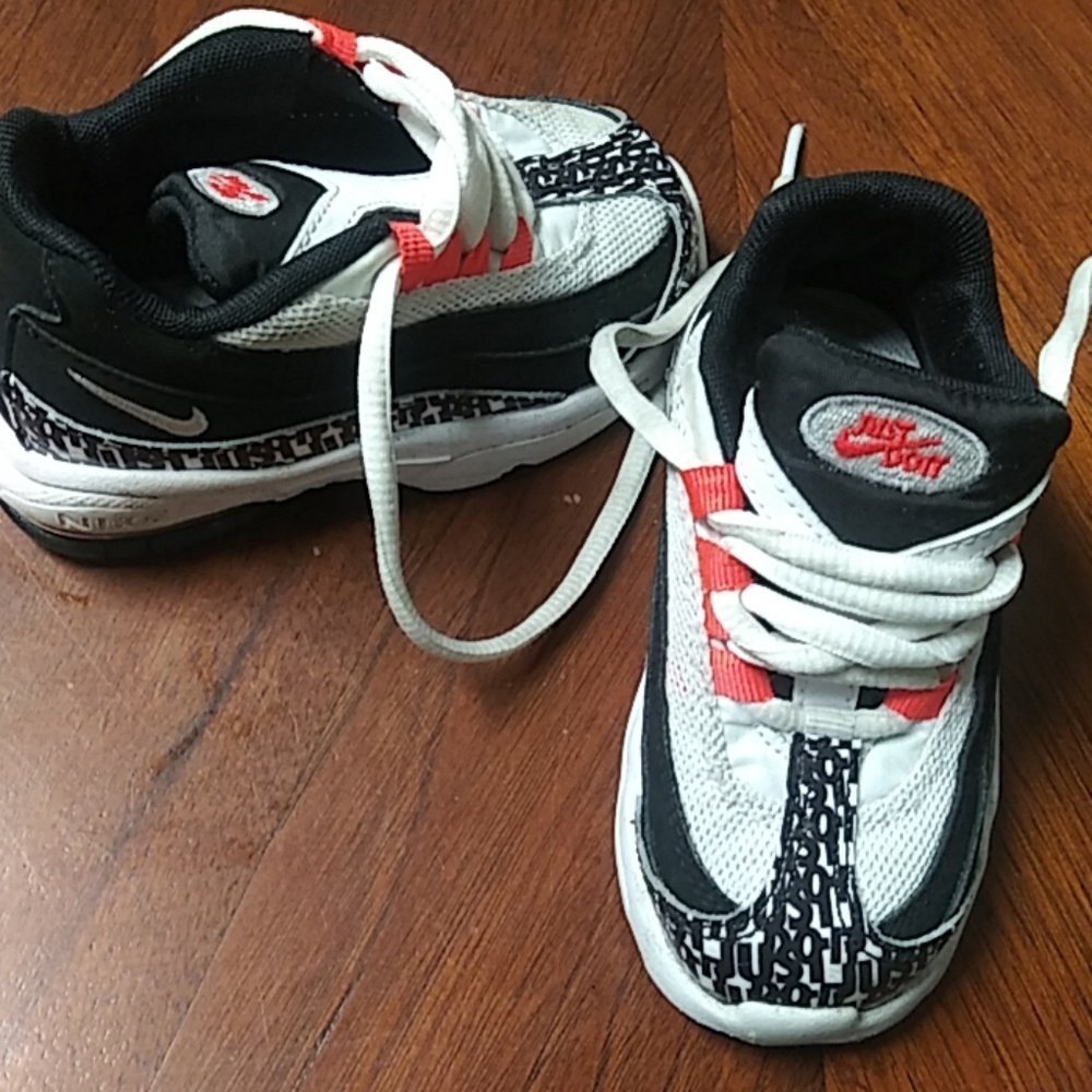 Toddler nikes